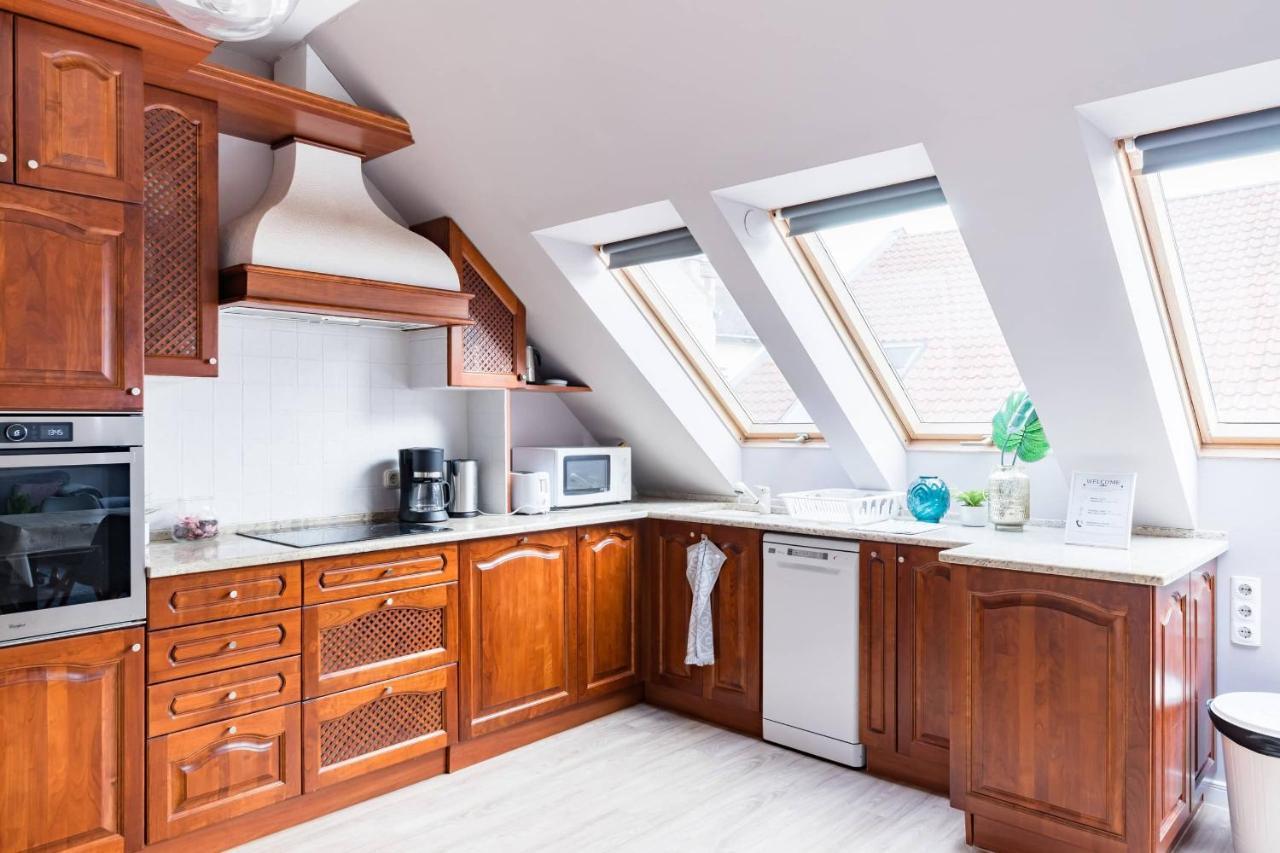 Sunny And Central Penthouse With Private Garage Budapest Eksteriør bilde