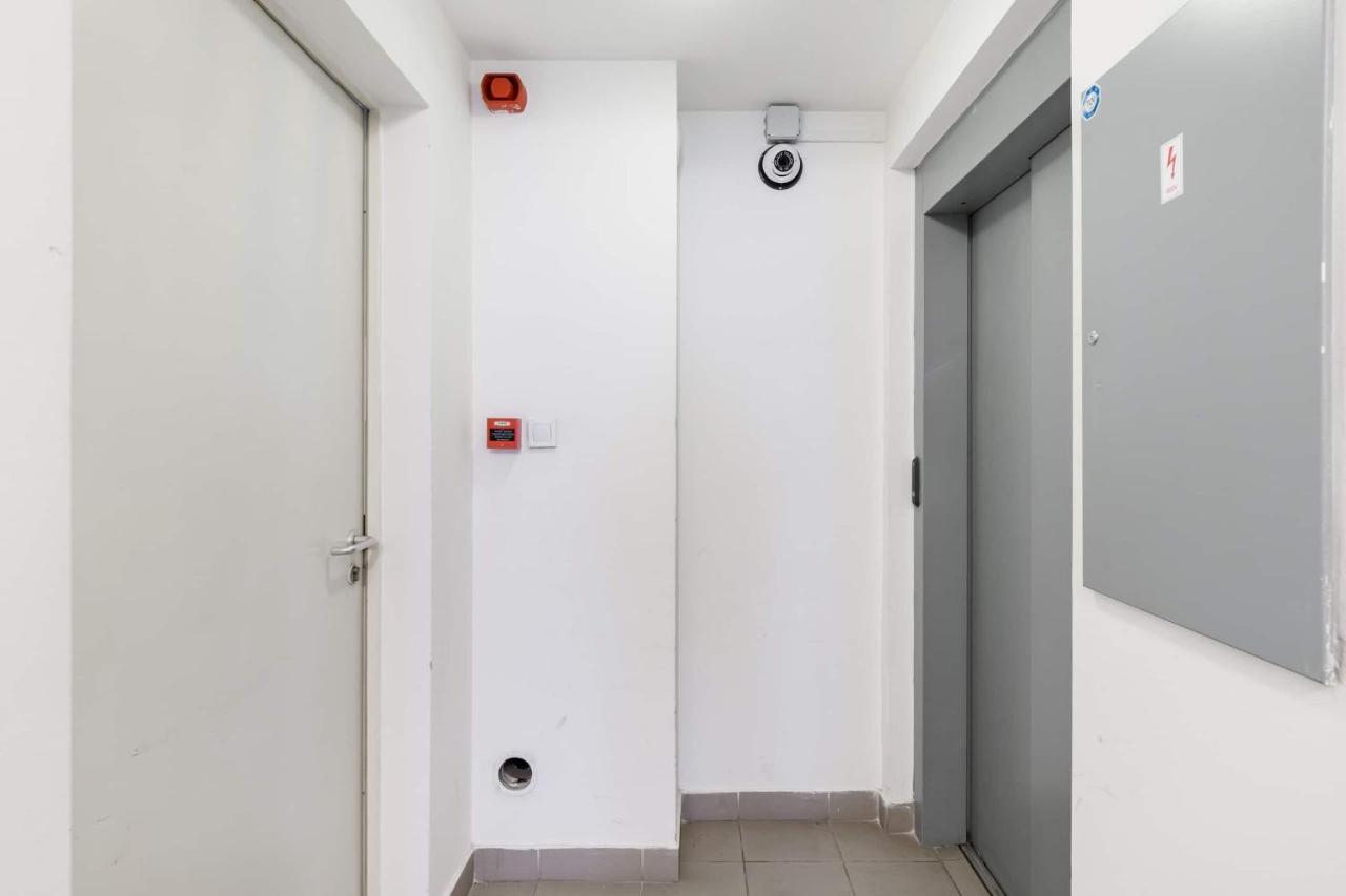 Sunny And Central Penthouse With Private Garage Budapest Eksteriør bilde