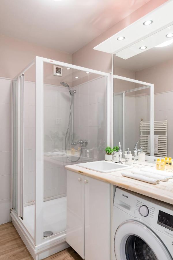 Sunny And Central Penthouse With Private Garage Budapest Eksteriør bilde