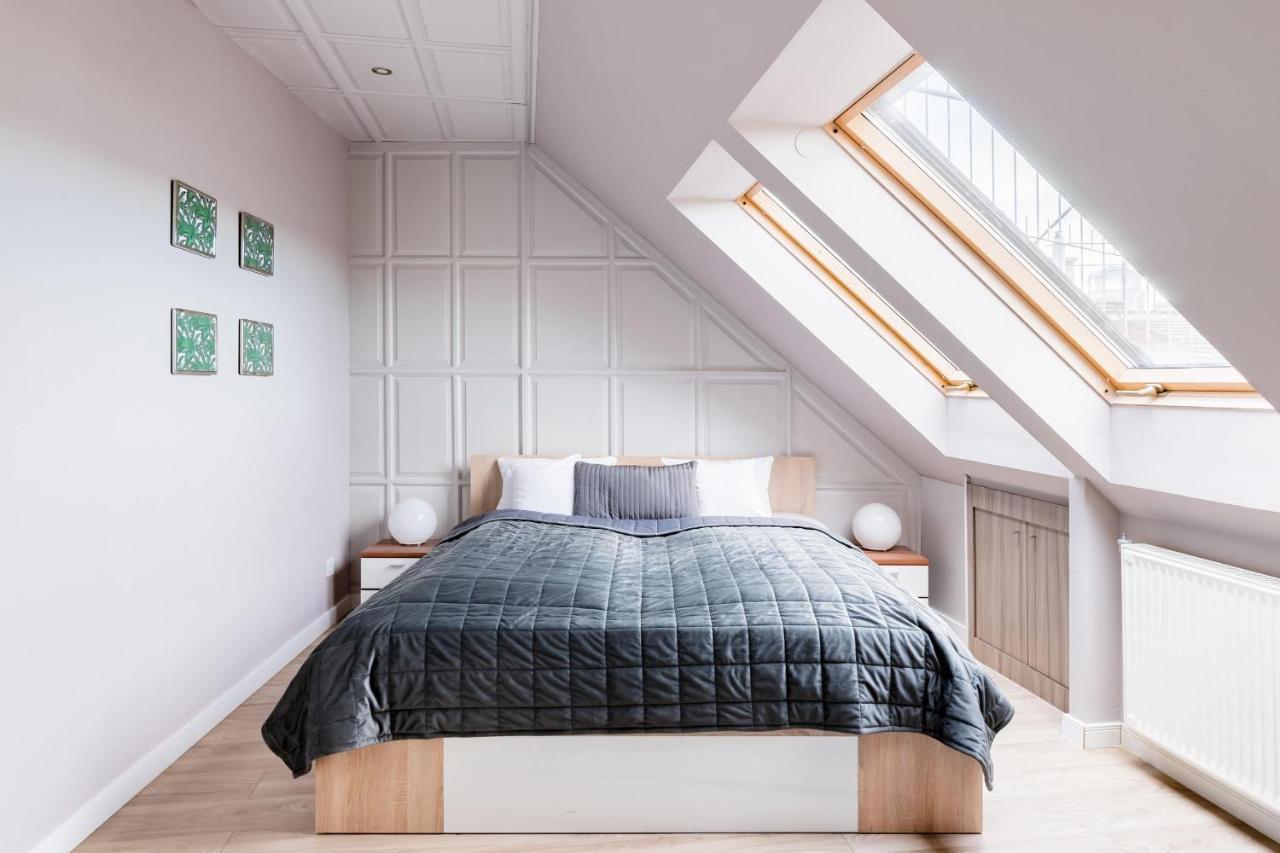 Sunny And Central Penthouse With Private Garage Budapest Eksteriør bilde