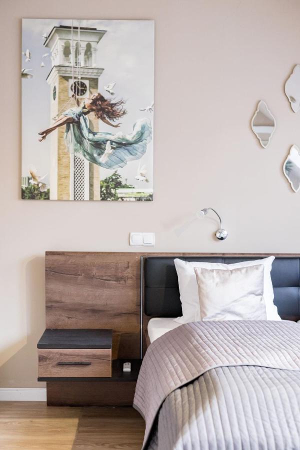 Sunny And Central Penthouse With Private Garage Budapest Eksteriør bilde