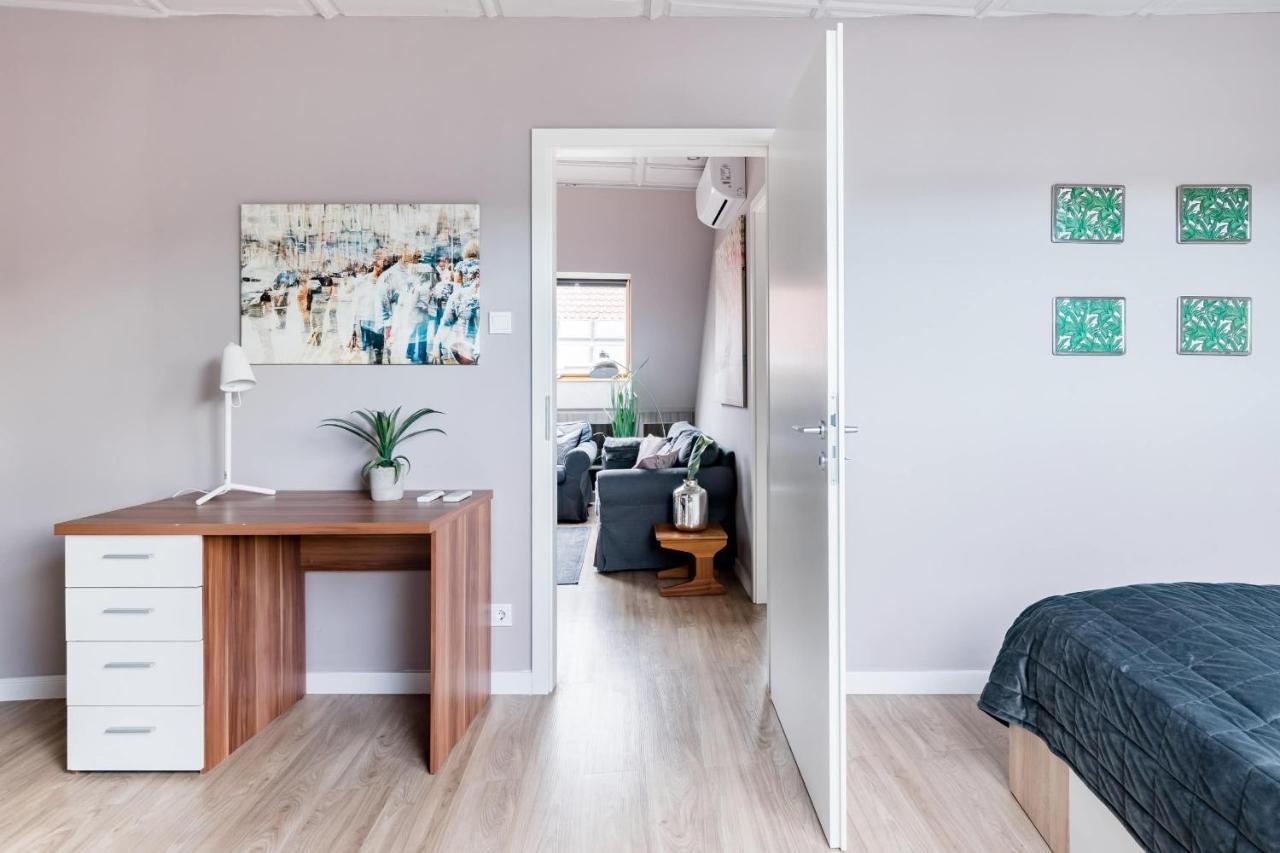 Sunny And Central Penthouse With Private Garage Budapest Eksteriør bilde