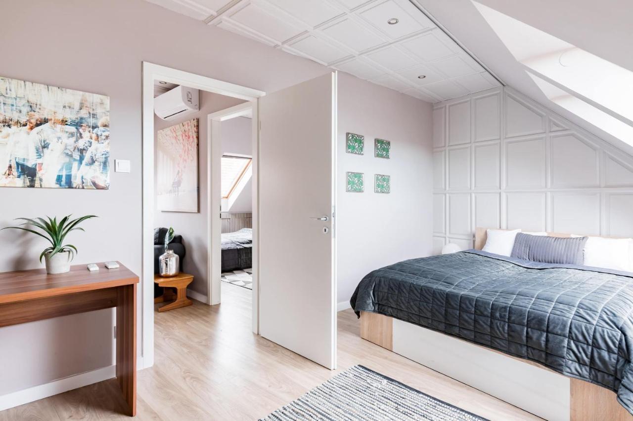 Sunny And Central Penthouse With Private Garage Budapest Eksteriør bilde