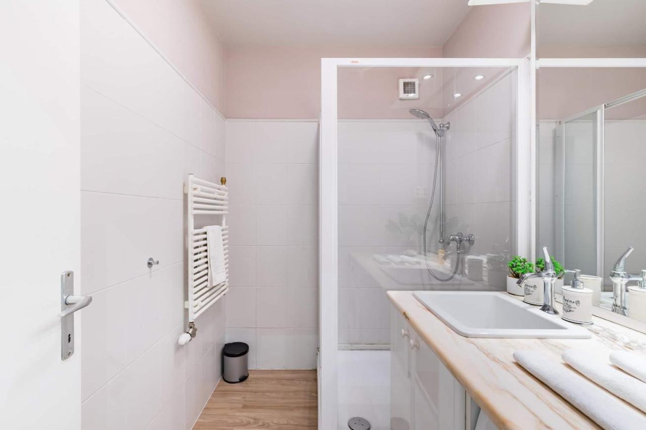 Sunny And Central Penthouse With Private Garage Budapest Eksteriør bilde